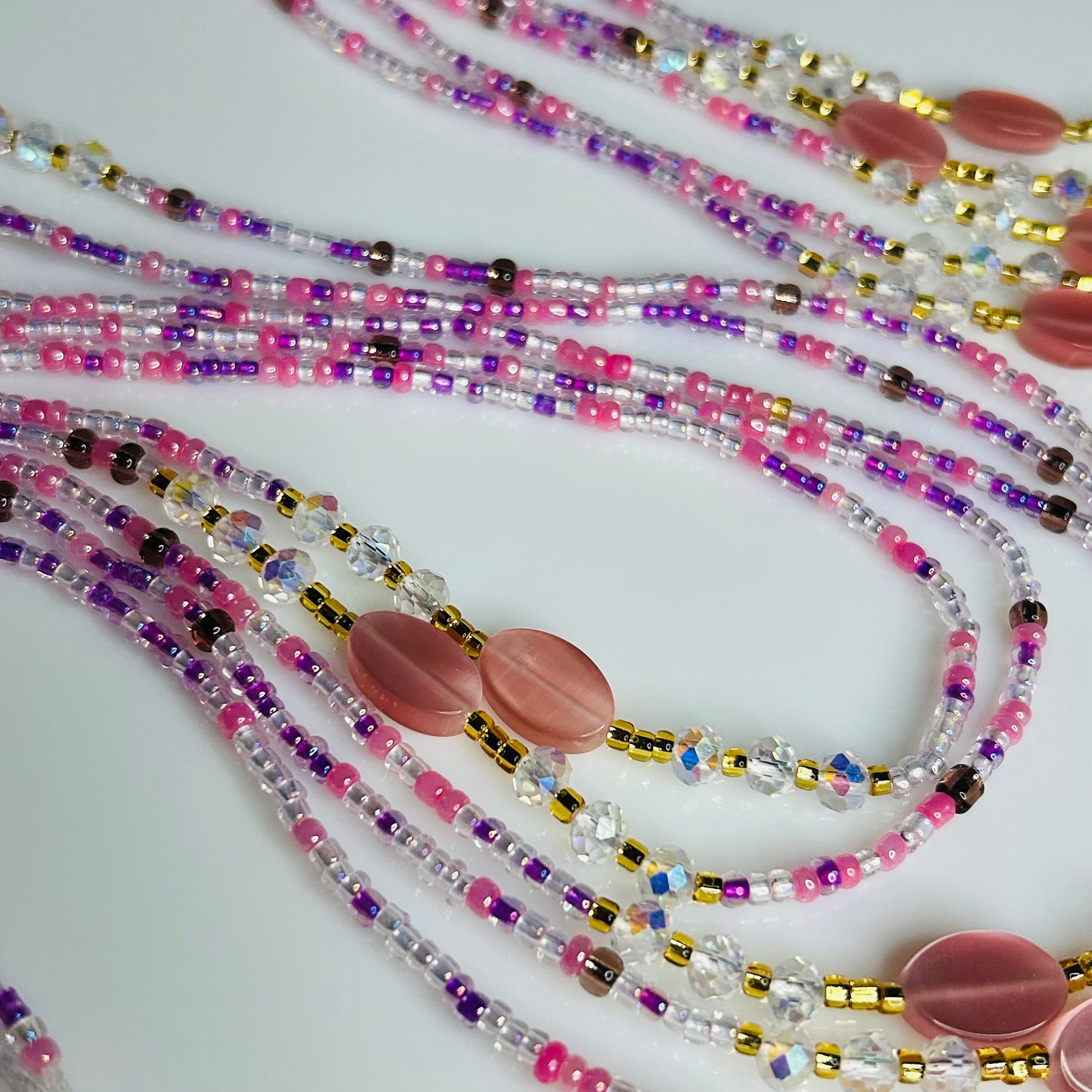 Lilac waist beads by Avionna Naturals, detail view 2